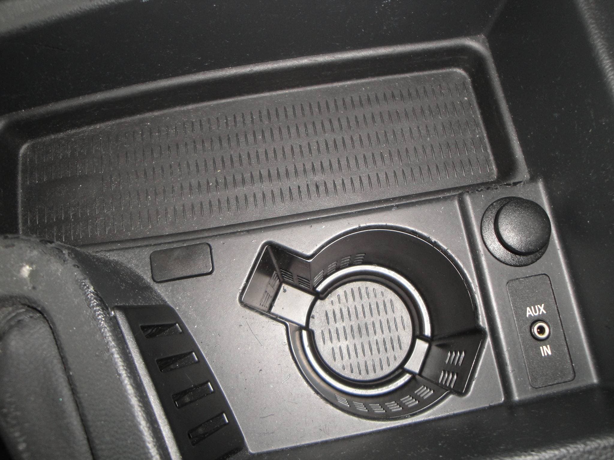 BMW 320i 2.0i 6-Sp. 4-Drs. Sedan (Zéér netjes, niet in gerookt) met o.a. Airco, Audio, LM-velgen, etc. & nw. APK. - Thumbnail 3