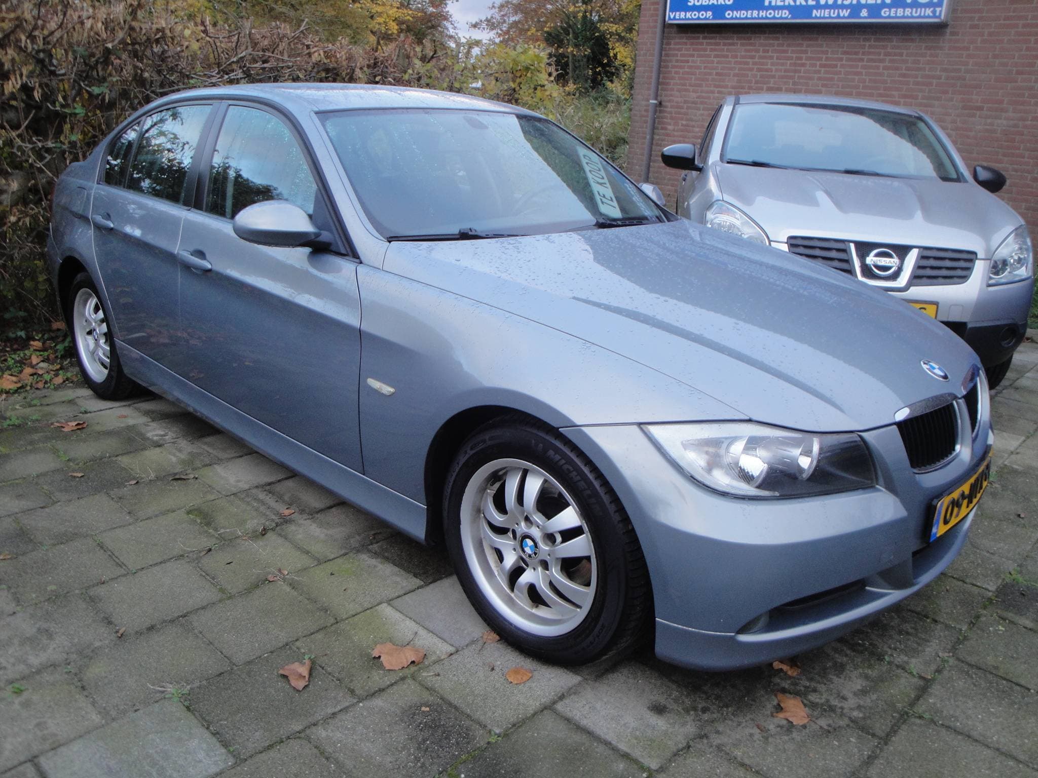 BMW 320i 2.0i 6-Sp. 4-Drs. Sedan (Zéér netjes, niet in gerookt) met o.a. Airco, Audio, LM-velgen, etc. & nw. APK. - Thumbnail 18