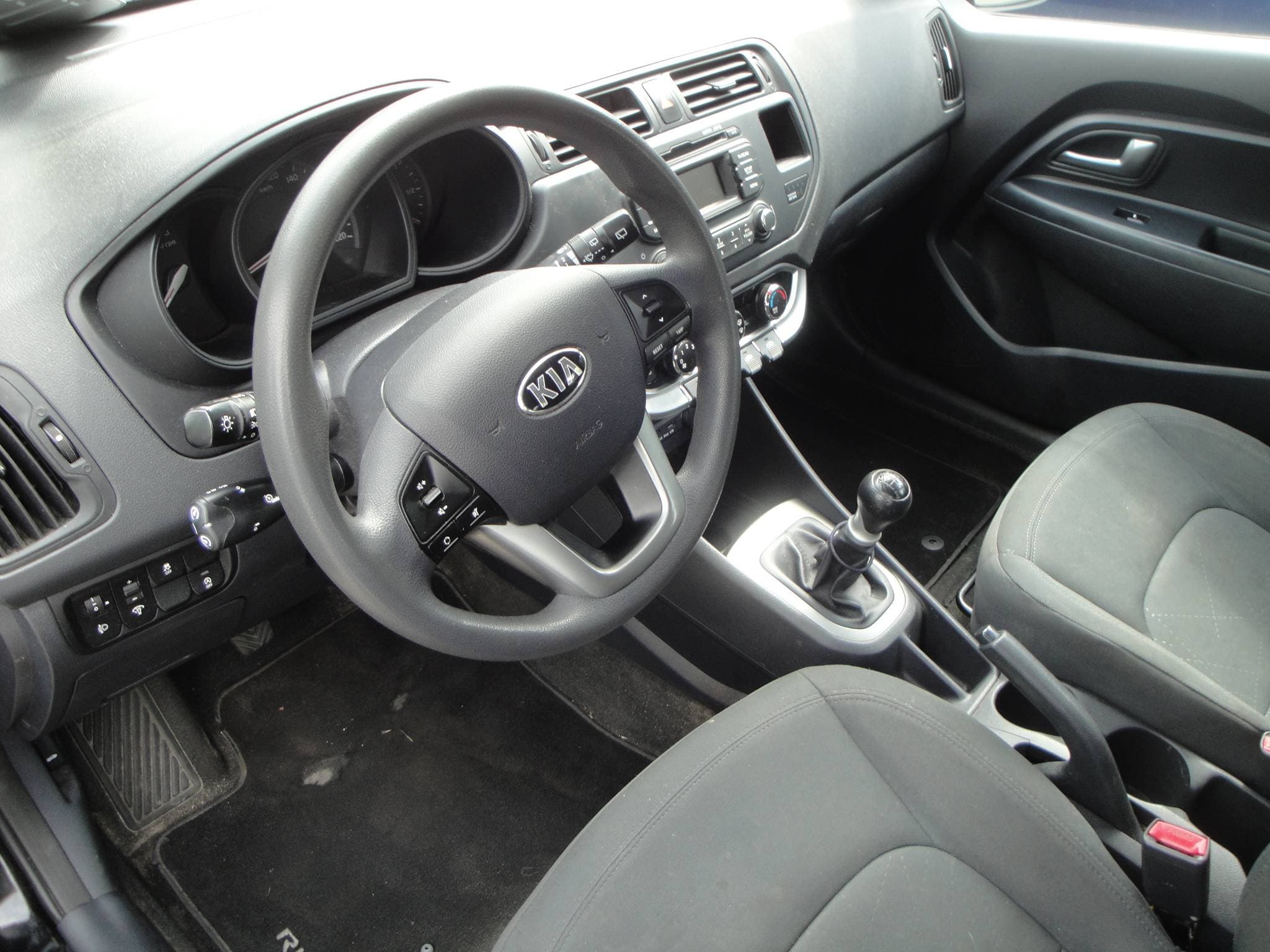 Kia Rio 1.2 5-Drs. met o.a. Audio, Airco en Cr.Control. - Thumbnail 10