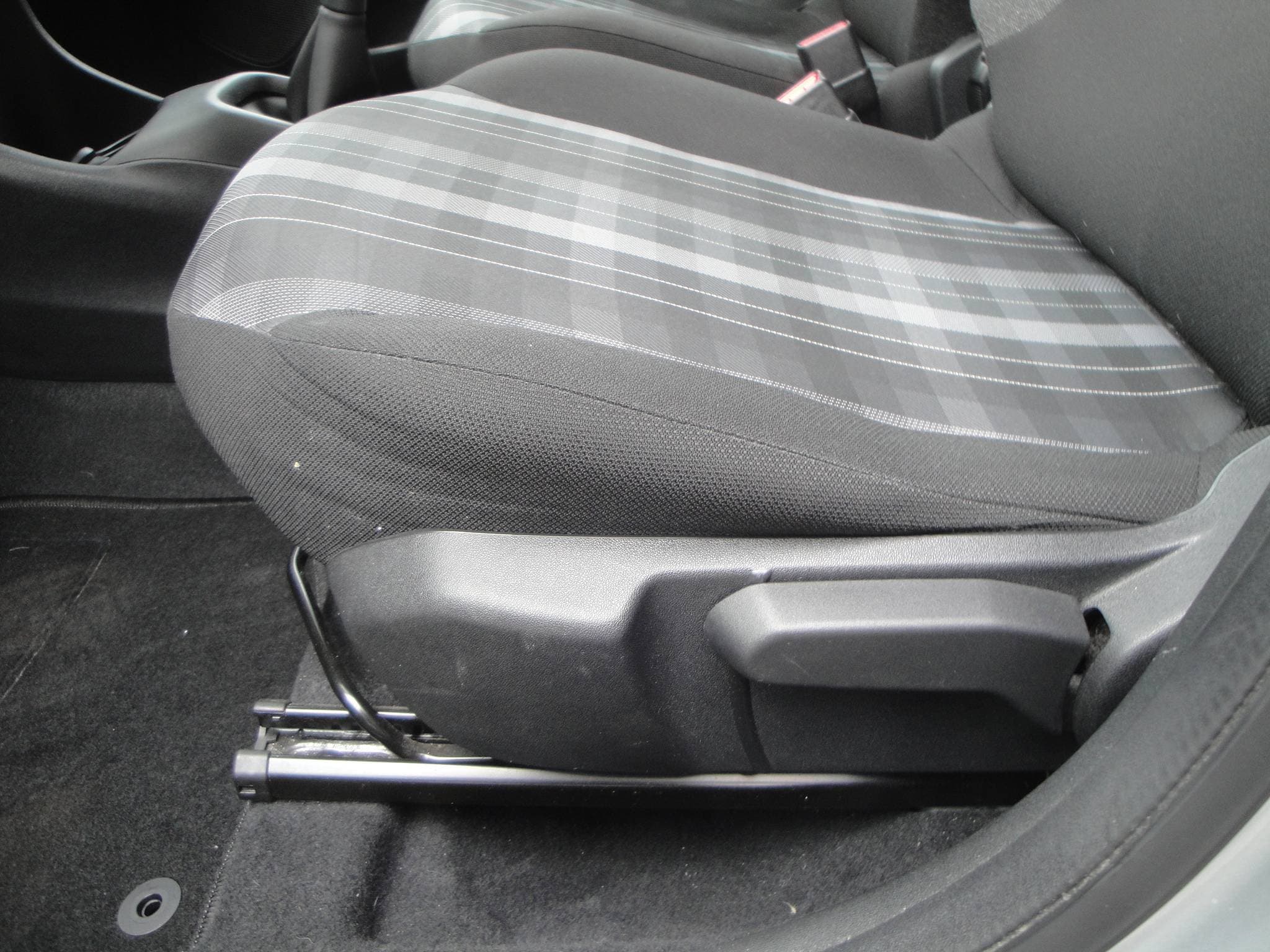 Peugeot 108 1.0 VTi 5-Drs. (10-2019) incl. Audio, Airco, etc. - Thumbnail 5