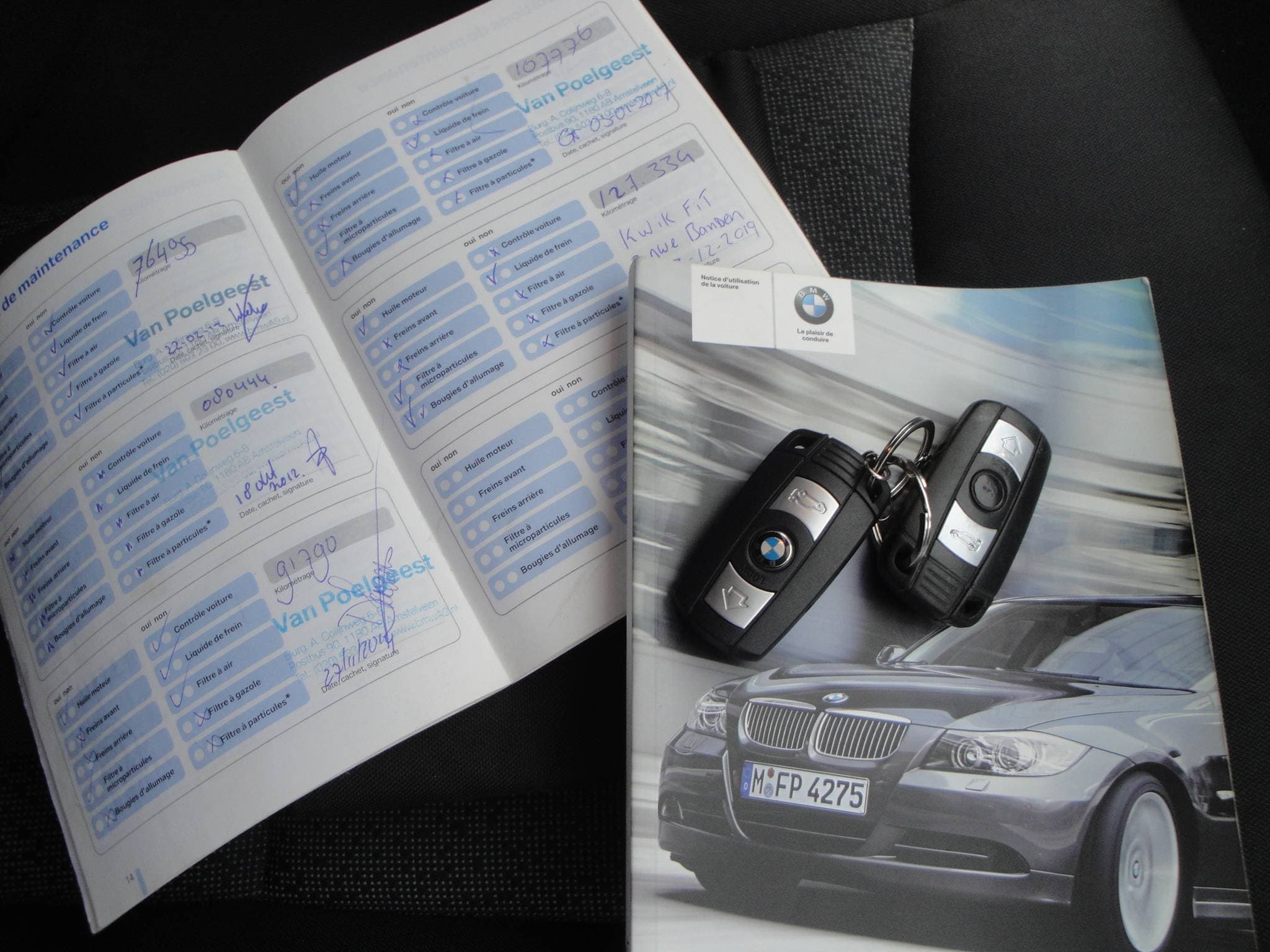 BMW 320i 2.0i 6-Sp. 4-Drs. Sedan (Zéér netjes, niet in gerookt) met o.a. Airco, Audio, LM-velgen, etc. & nw. APK. - Thumbnail 4