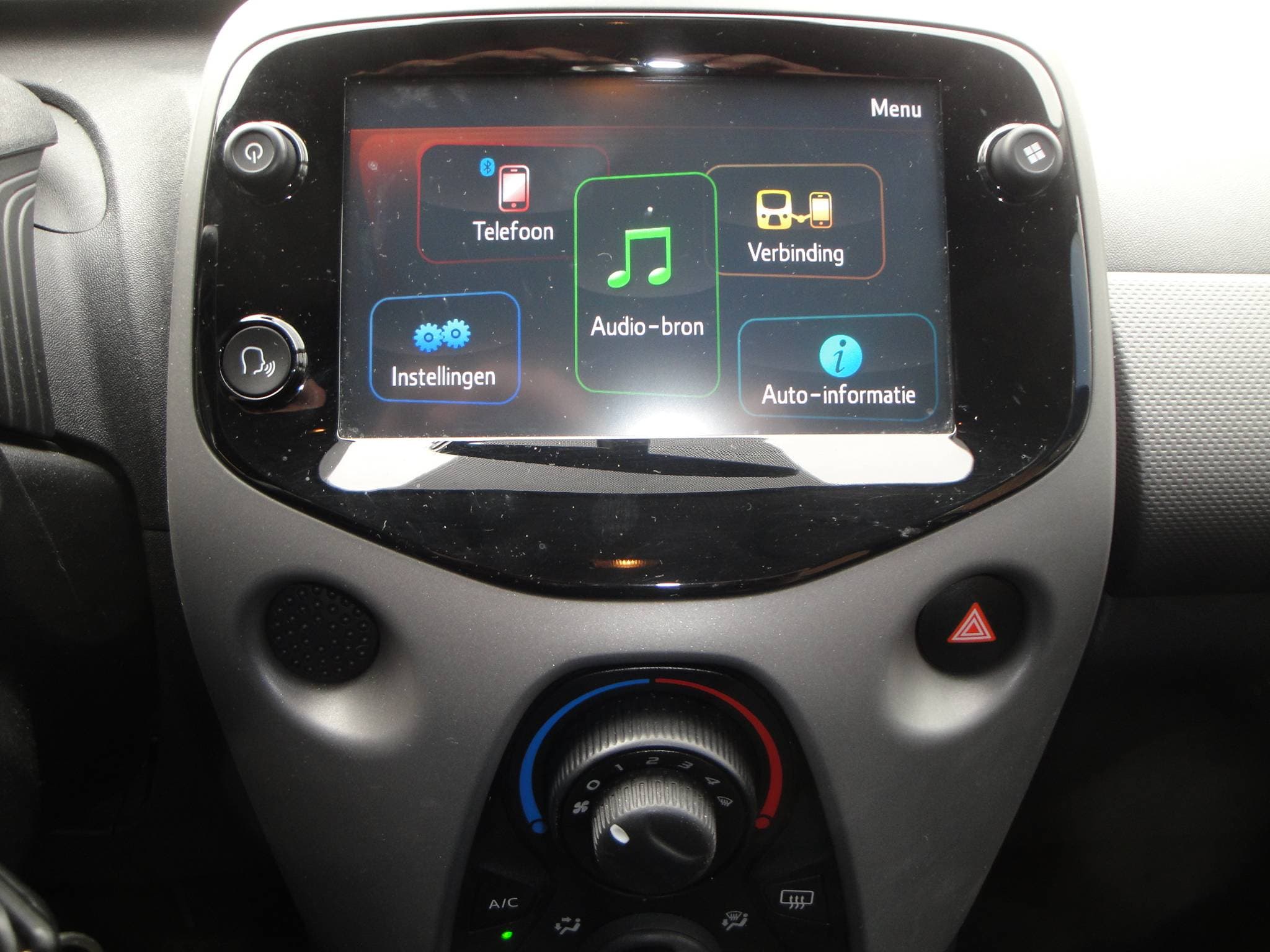 Peugeot 108 1.0 VTi 5-Drs. (10-2019) incl. Audio, Airco, etc. - Thumbnail 8